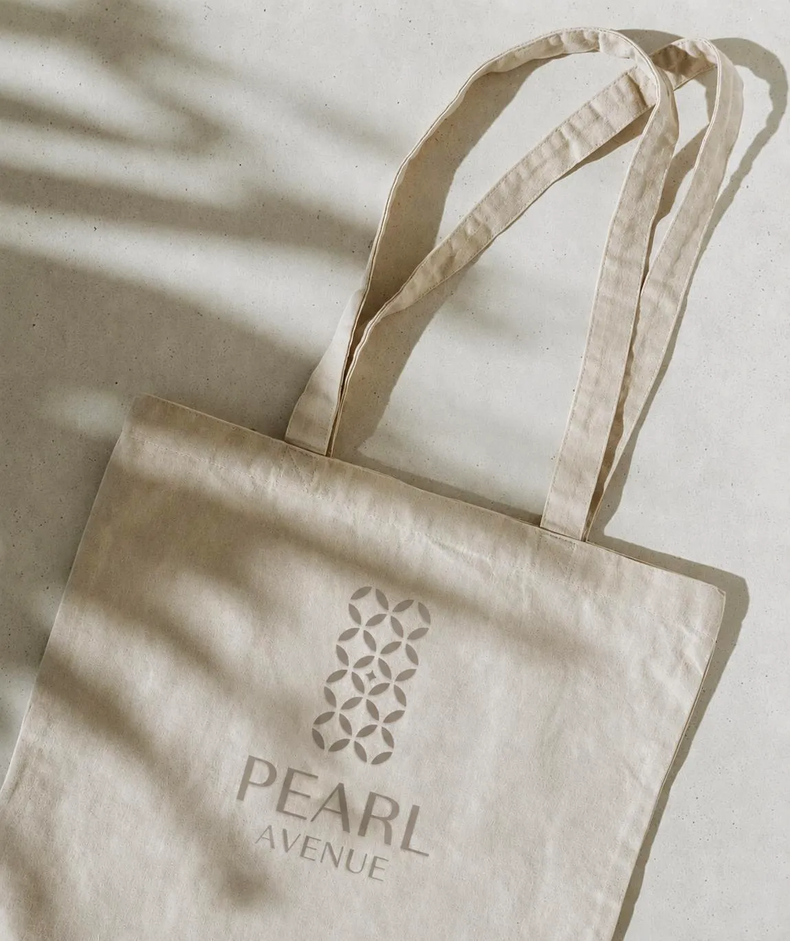 Pearl Avenue tote